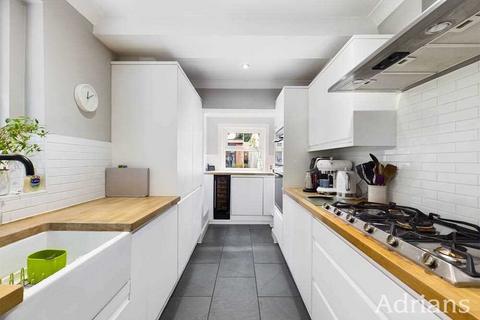 83 Upper Bridge Road, Chelmsford, CM2 0BA