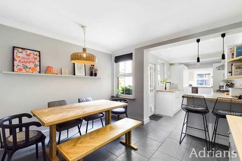 83 Upper Bridge Road, Chelmsford, CM2 0BA