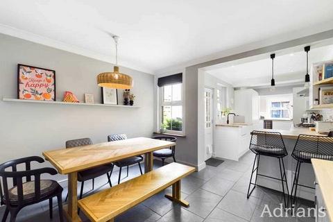 83 Upper Bridge Road, Chelmsford, CM2 0BA