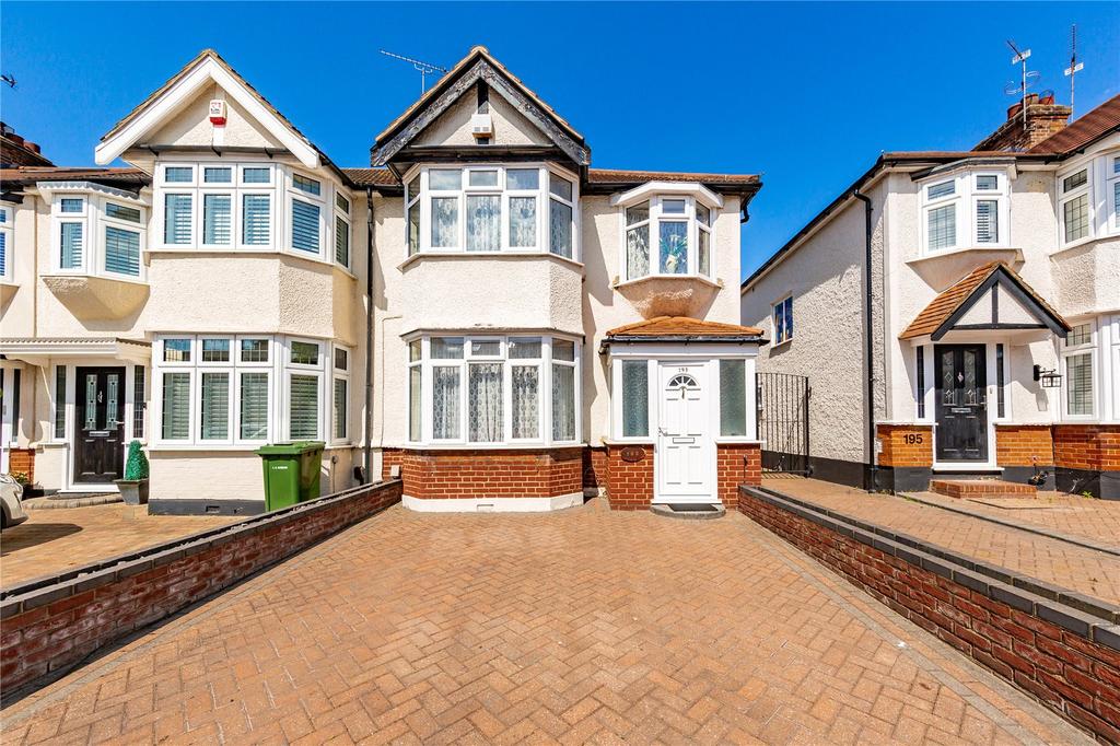 Carlton Road, Gidea Park, RM2 3 bed end of terrace house for sale £