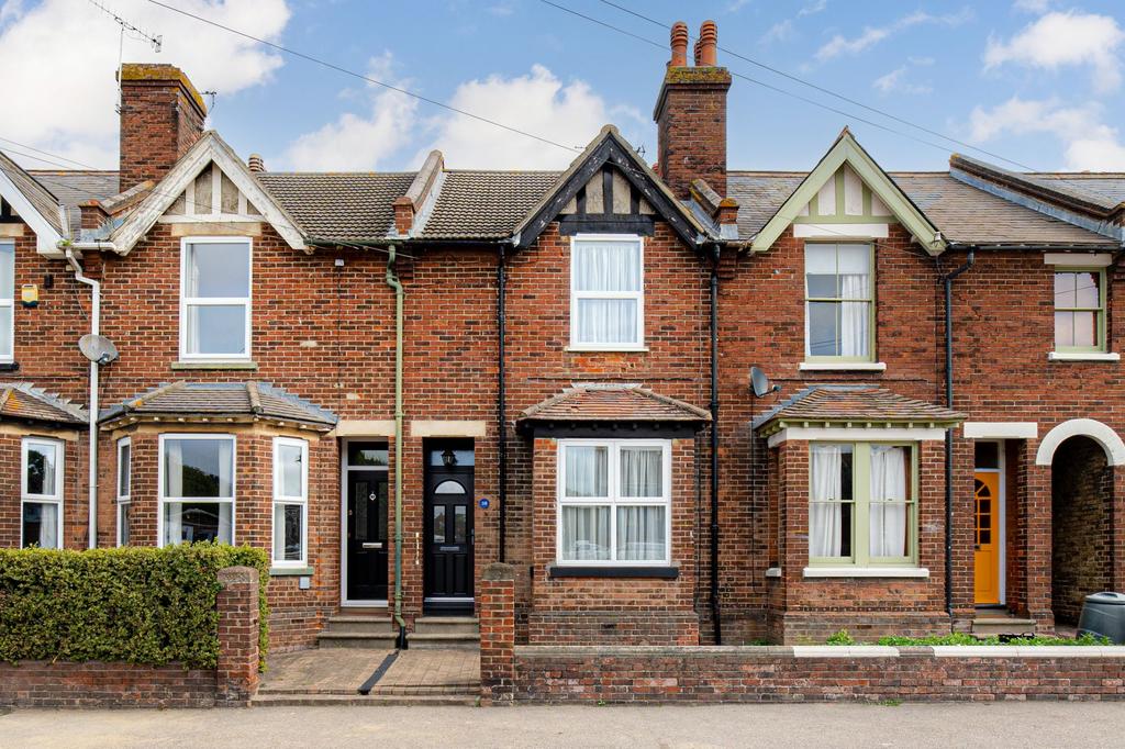 Whitstable Road, Faversham, ME13 2 bed terraced house for sale £325,000