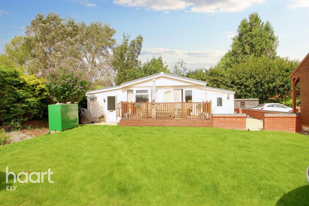 Third Drove, Little Downham 3 bed park home for sale £375,000