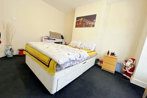 2 bedroom flat for sale - David Street, Wallsend, Tyne and Wear, NE28 8RA