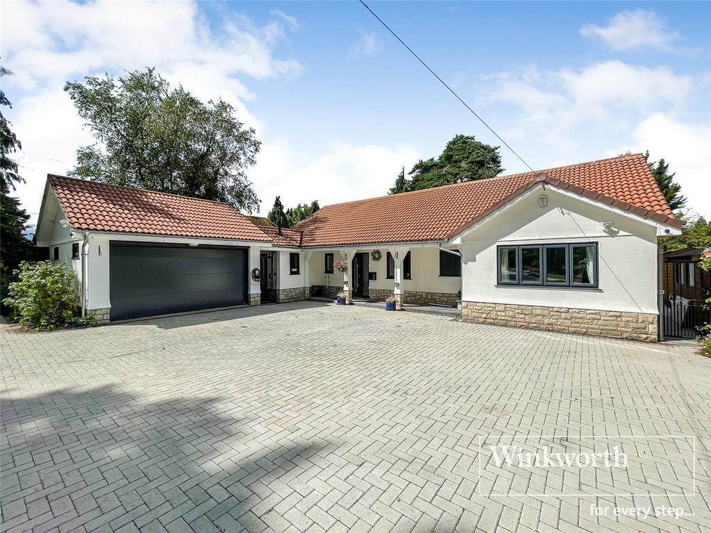 Ashley Heath, Ringwood BH24 4 bed bungalow for sale £850,000
