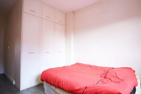 1 bedroom flat to rent, 391 Camden Road, London N7