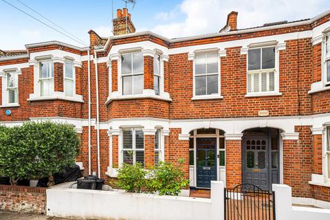 17 Bridgford Street, London, SW18 3TQ