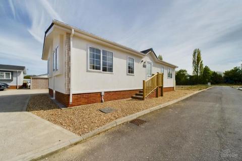 2 bedroom park home for sale, Barton Broads, , Malt Kiln Lane DN18