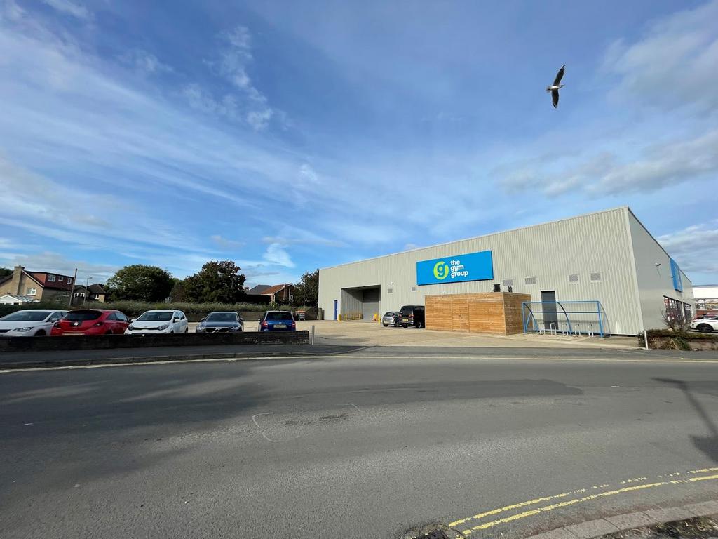 PHOTO 6 160 Southampton Road Fareham.jpg