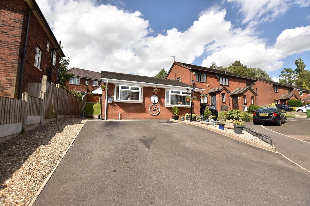 Thorndale Close, Royton, Oldham, Greater Manchester, OL2 2 bed detached