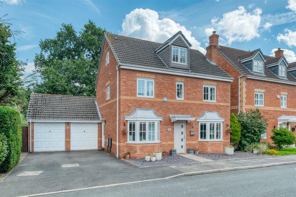 Kentmere Road, The Oakalls, Bromsgrove, B60 2RZ 4 bed detached house