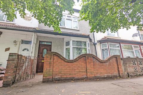4 bedroom terraced house for sale, St. Georges Avenue,  London, E7