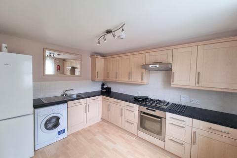 2 bedroom flat to rent, South College Street, Ferryhill, Aberdeen, AB11