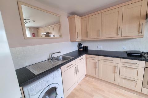 2 bedroom flat to rent, South College Street, Ferryhill, Aberdeen, AB11