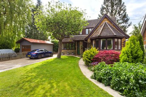 12 Friary Road, Wraysbury, Staines, TW19 5JP