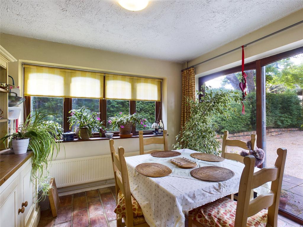 Breakfast Room