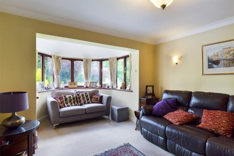 12 Friary Road, Wraysbury, Staines, TW19 5JP