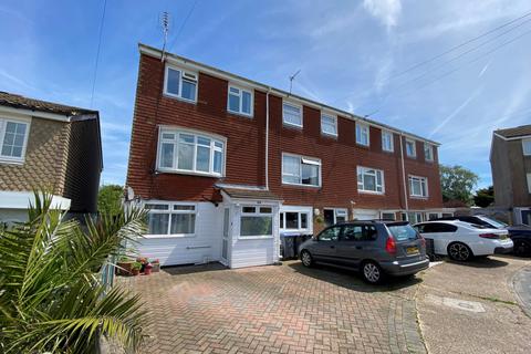 4 bedroom end of terrace house for sale, William Pitt Avenue, Deal, CT14