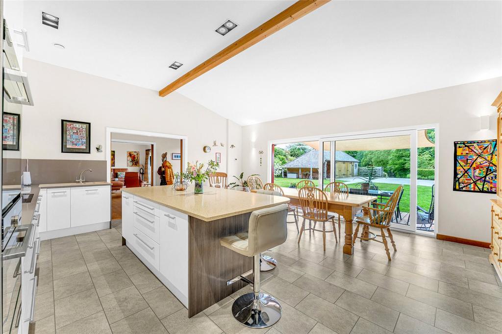 Glossop Road, Marple Bridge, SK6 3 bed bungalow for sale £1,000,000