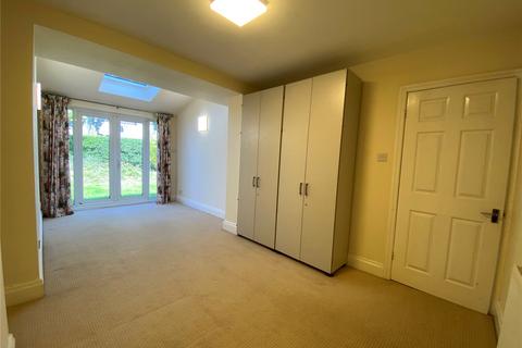 undefined, Woodford Gardens, Manchester, Greater Manchester, M20