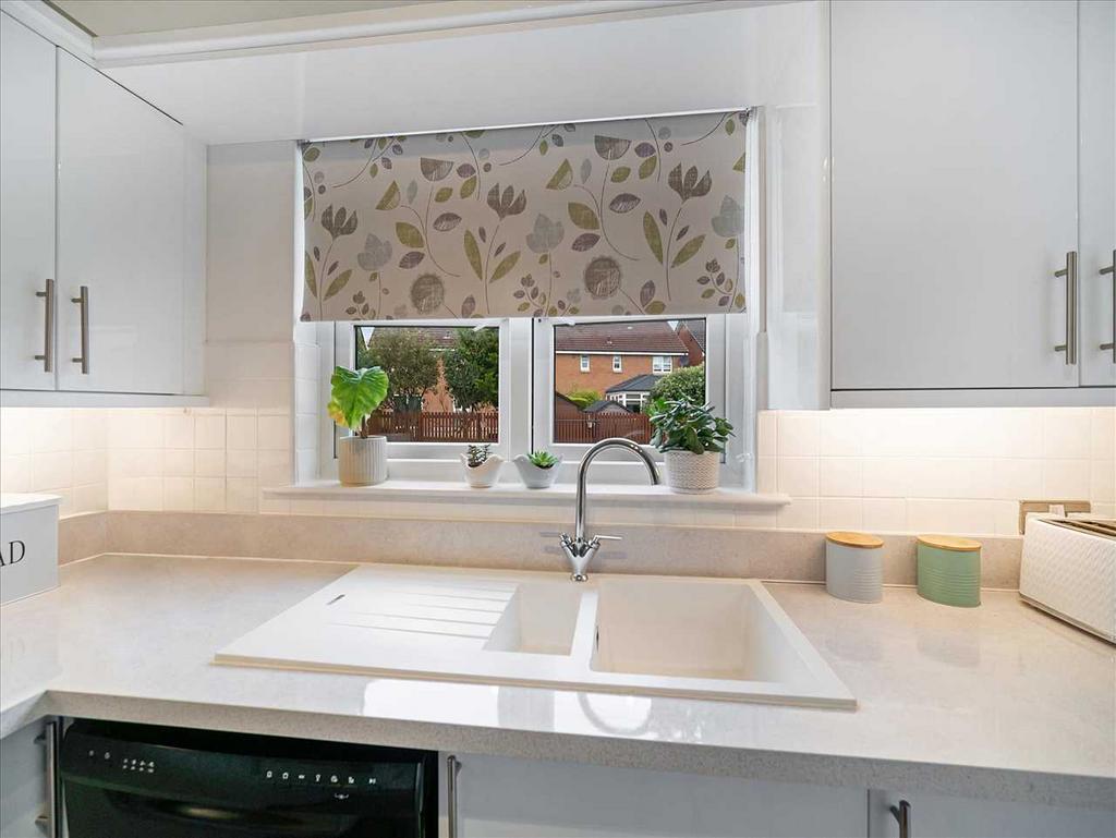 Kitchen Area (2)