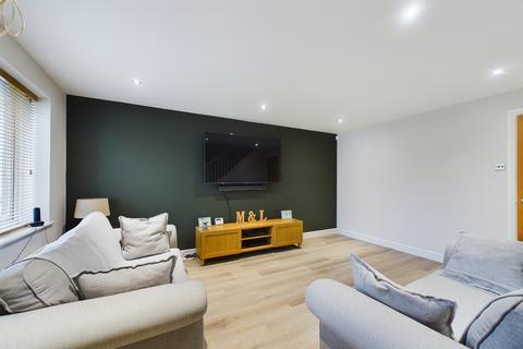 2 Worcester Close, St Helens, WA10 3XZ