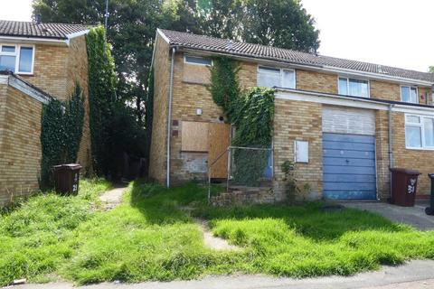 3 bedroom semi-detached house for sale - Harlech Close, Banbury