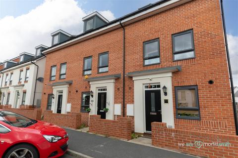 3 bedroom terraced house for sale - Derwent Chase, Waverley, Rotherham, S60 8AT - Complete Chain