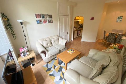 1 bedroom flat to rent, Gibson Terrace, Fountainbridge, Edinburgh, EH11