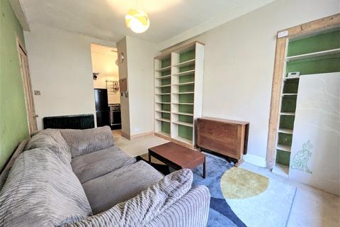 1 bedroom flat to rent, 15/3 Watson Crescent