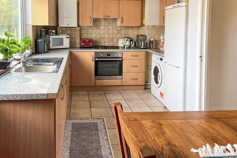 87 Whitton Road, Twickenham, TW1 1BZ