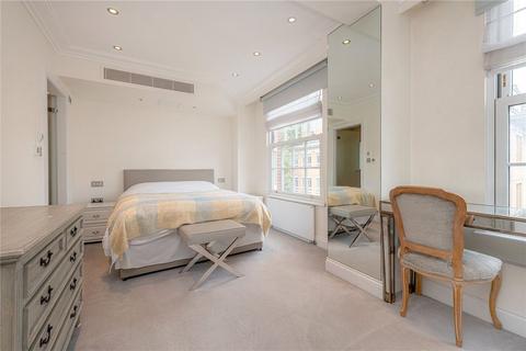 2 bedroom flat to rent, Curzon Street, London W1J
