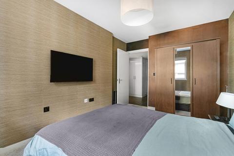1 bedroom flat for sale, Queenstown Road, Battersea