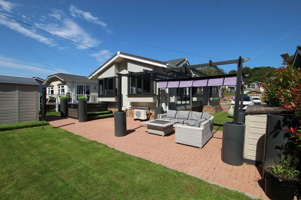 Meadow View, Pilgrims Retreat, Harrietsham, Maidstone 2 bed bungalow