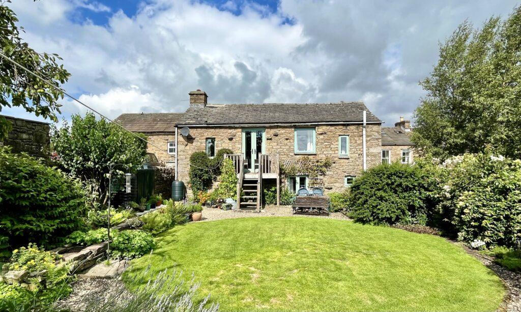 Elm House Barn, Askrigg, Leyburn 3 bed barn conversion for sale £375,000