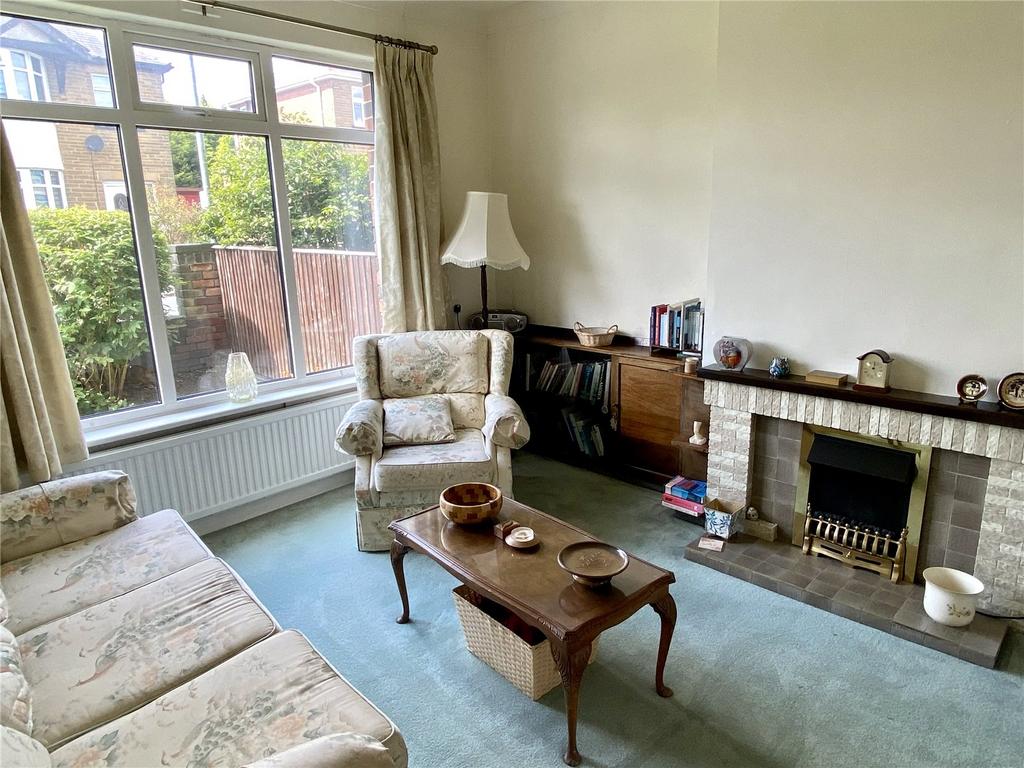Torridon Road, Hanging Heaton, Dewsbury, WF12 3 bed semidetached house for sale £199,995