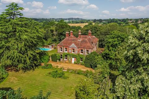 7 bedroom detached house for sale - Botley Road, Bishops Waltham, Southampton, Hampshire, SO32