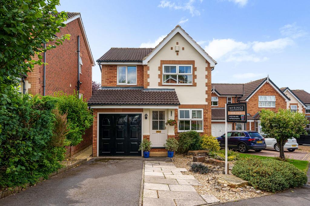 Milton Close, Harrogate, HG1 3 bed detached house for sale £339,950