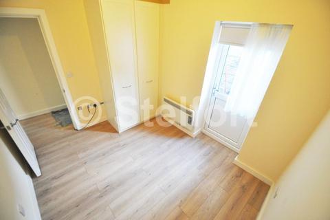 1 bedroom apartment to rent, Holloway Road, London, N7