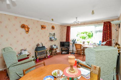 25 All Saints Close, Whitstable, CT5 1SD