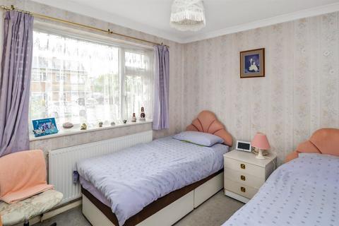 25 All Saints Close, Whitstable, CT5 1SD