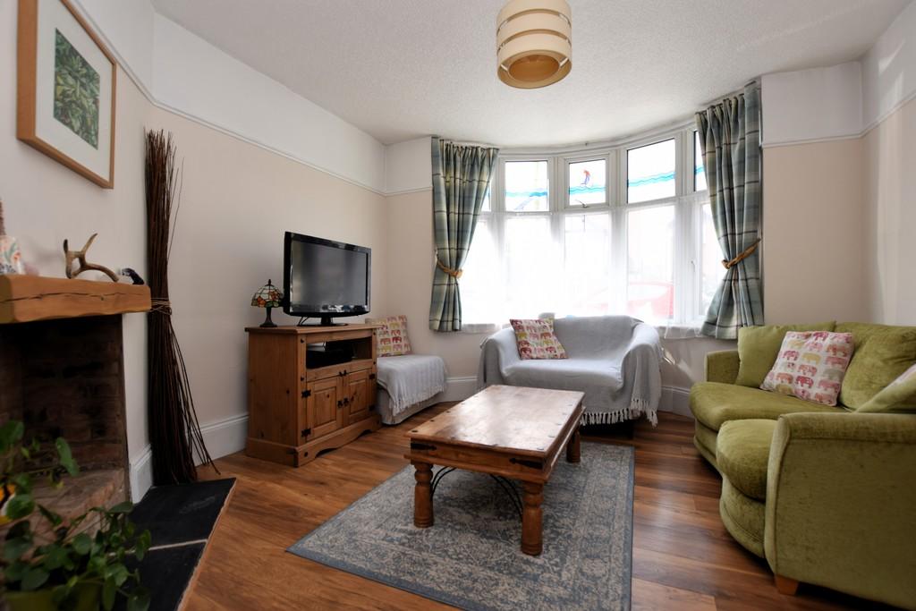 Northfield Road, Hinckley 3 bed semidetached house £255,000