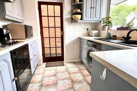 2 bedroom detached bungalow for sale, Angus Close, Thurnby, Leicester, LE7