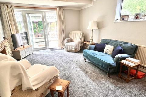 2 bedroom detached bungalow for sale, Angus Close, Thurnby, Leicester, LE7