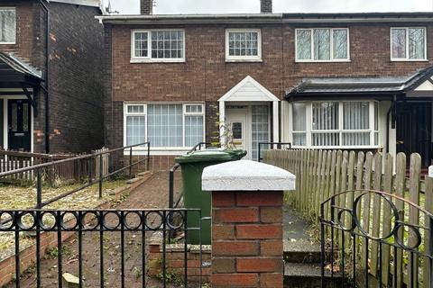 3 bedroom end of terrace house to rent, Baltimore Avenue, Town End Farm