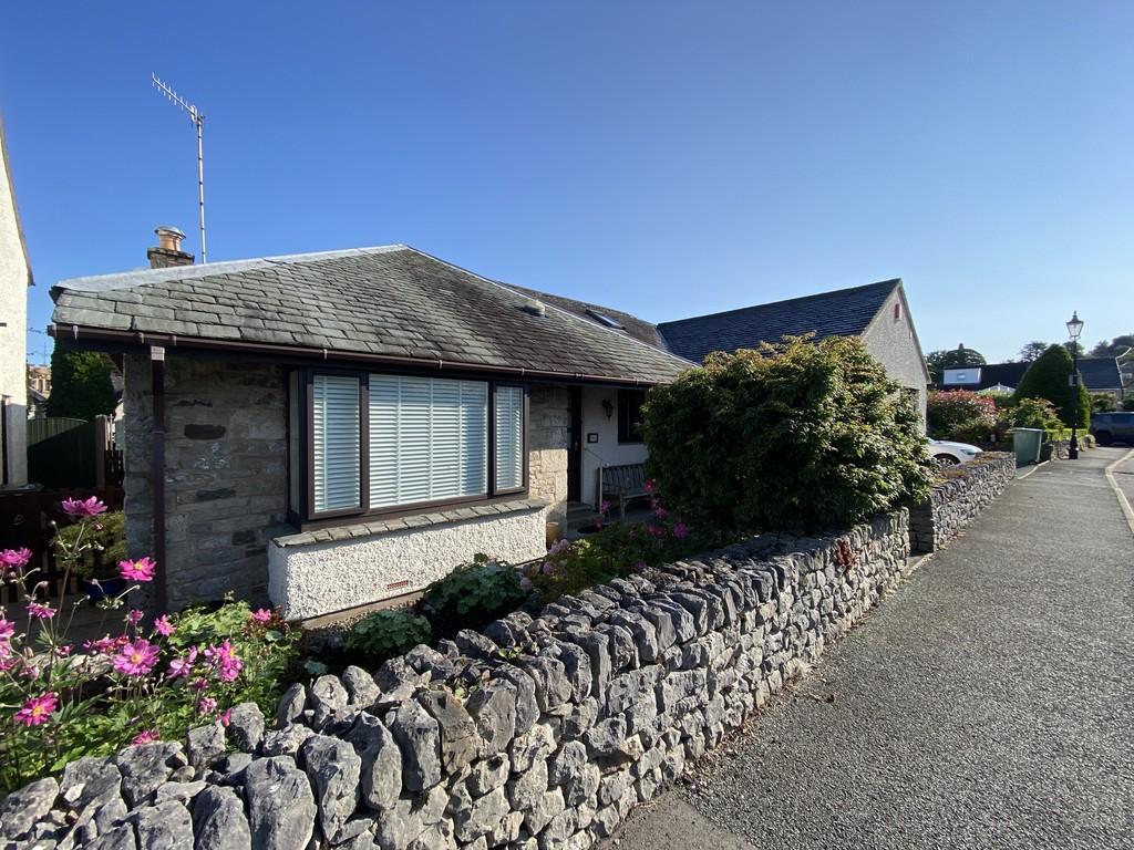 Main Street, Burton, Carnforth 3 bed detached bungalow to rent £1,200