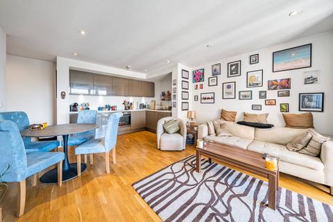 2 bedroom flat for sale, Rutherford House, Battersea Park Road, Battersea Park, London, SW11