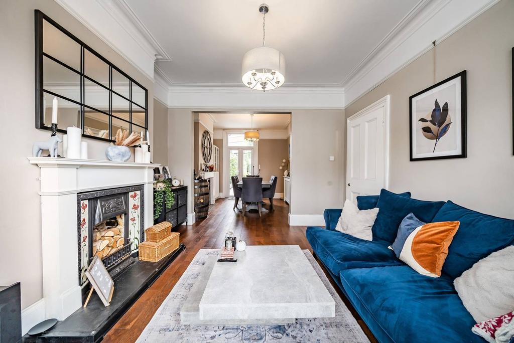 West Street, Bromley, BR1 3 bed terraced house for sale £650,000