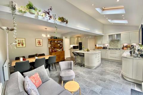 194 Blackberry Lane, Sutton Coldfield, B74 4JR