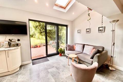 194 Blackberry Lane, Sutton Coldfield, B74 4JR