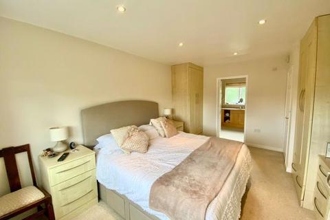 194 Blackberry Lane, Sutton Coldfield, B74 4JR